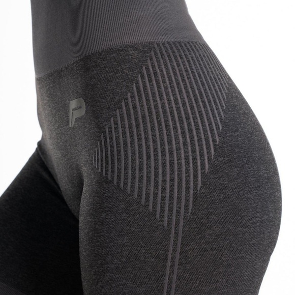 NWT. Pursue Fitness ADAPT seamless shorts.  Size MEDIUM.  Color:  Blk Charcoal. - Picture 10 of 11